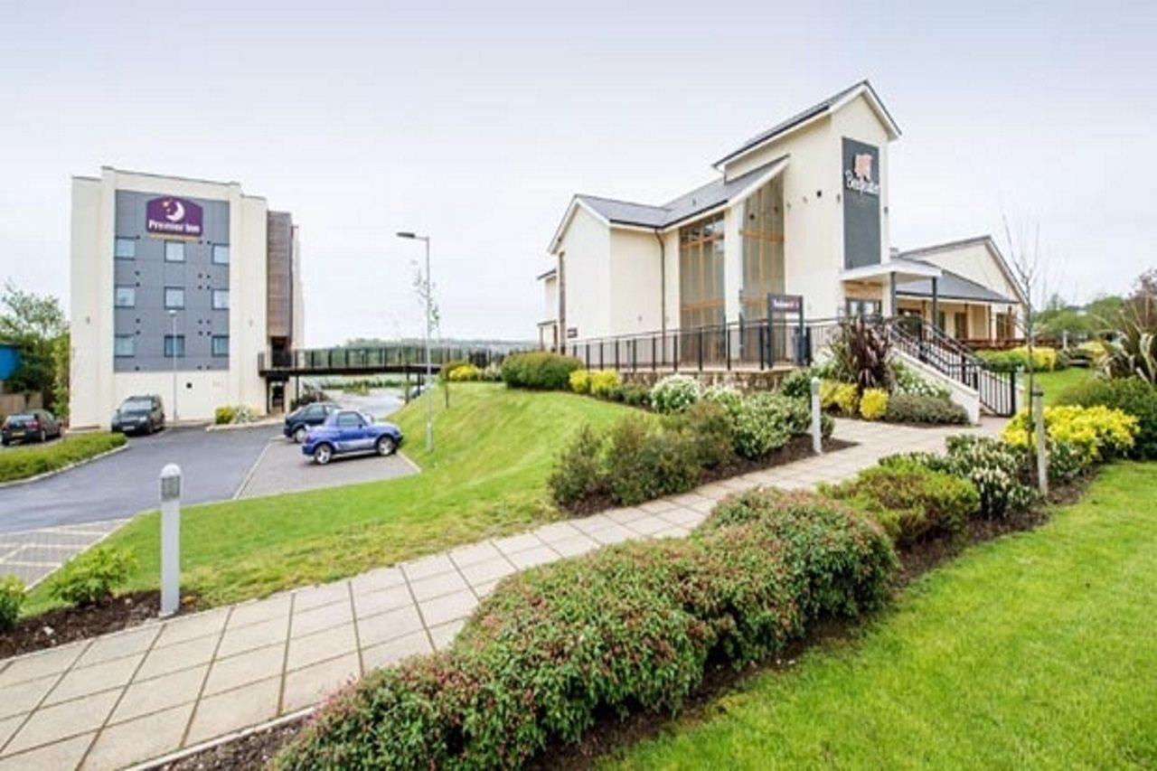 Premier Inn ニュートン・アボット エクステリア 写真