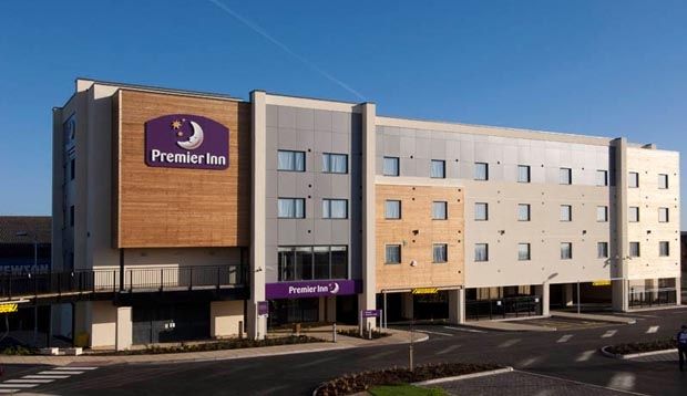 Premier Inn ニュートン・アボット エクステリア 写真